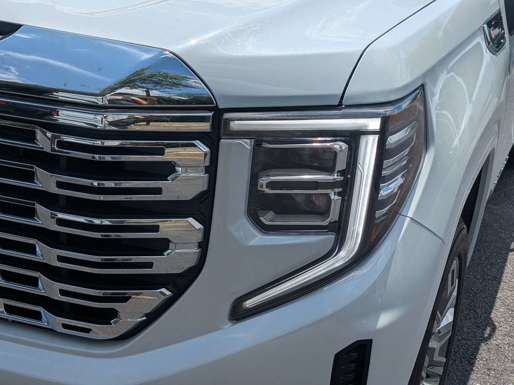 New 2026 GMC Sierra 1500 Denali w/ Denali Reserve Package AWD/4WD image 9