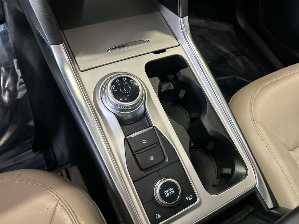 Used 2023 Ford Explorer XLT w/ Equipment Group 202A image 20