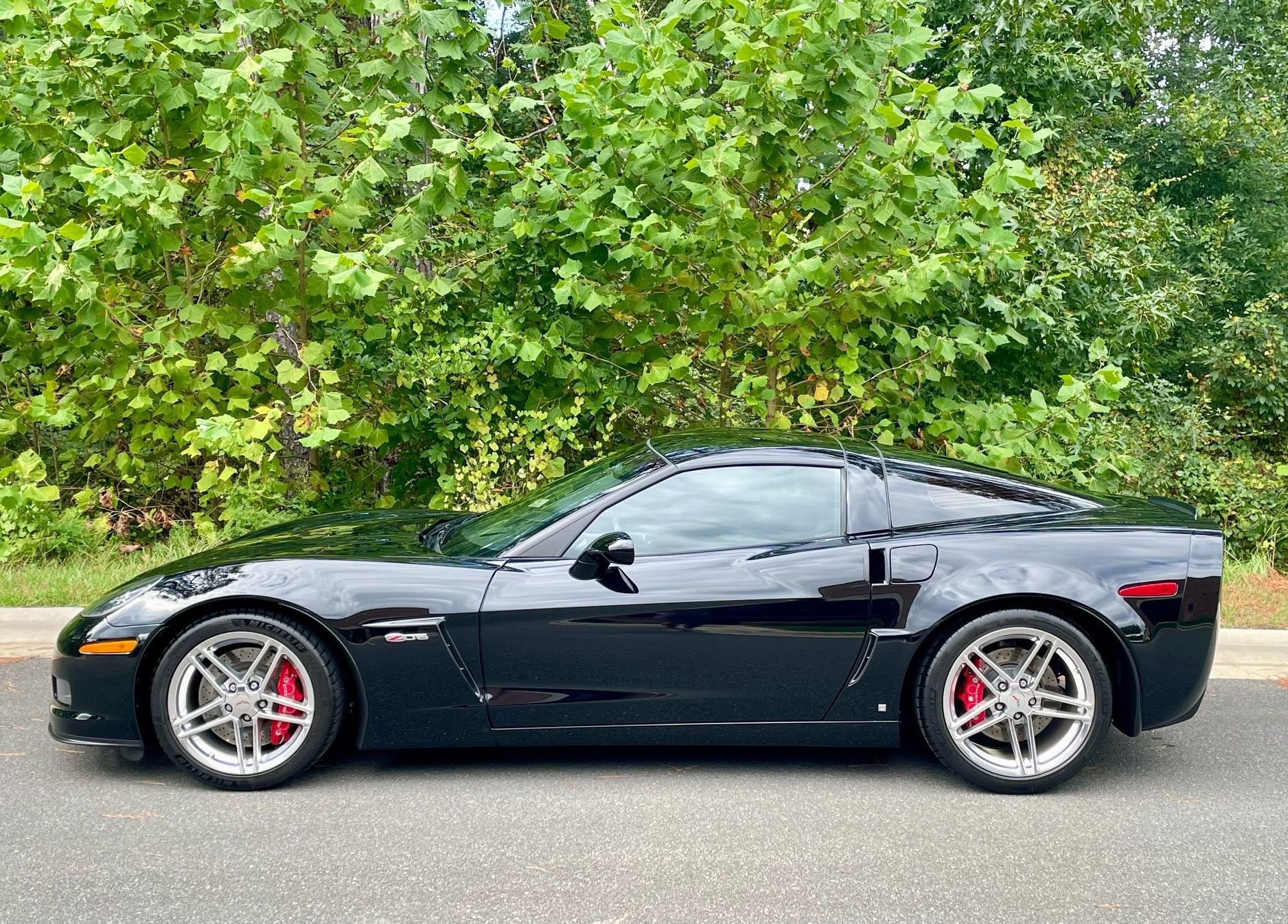 Used 2007 Chevrolet Corvette Z06 w/ Preferred Equipment Group image 8