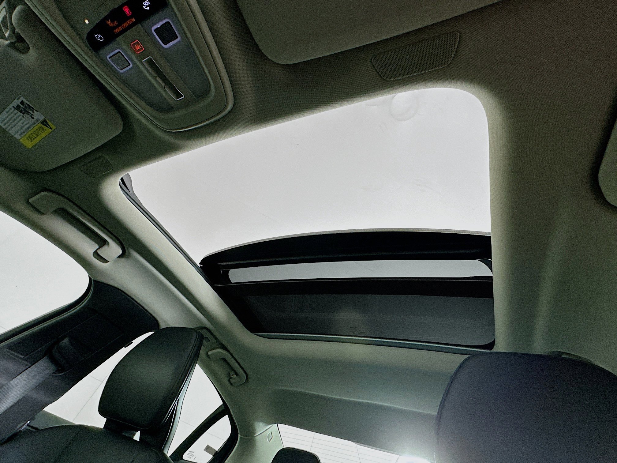 Used 2024 Volvo S60 B5 Core FWD image 25