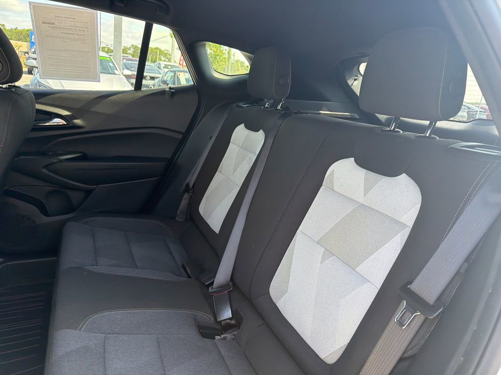 Used 2024 Chevrolet Trax RS w/ Driver Confidence Package FWD image 21