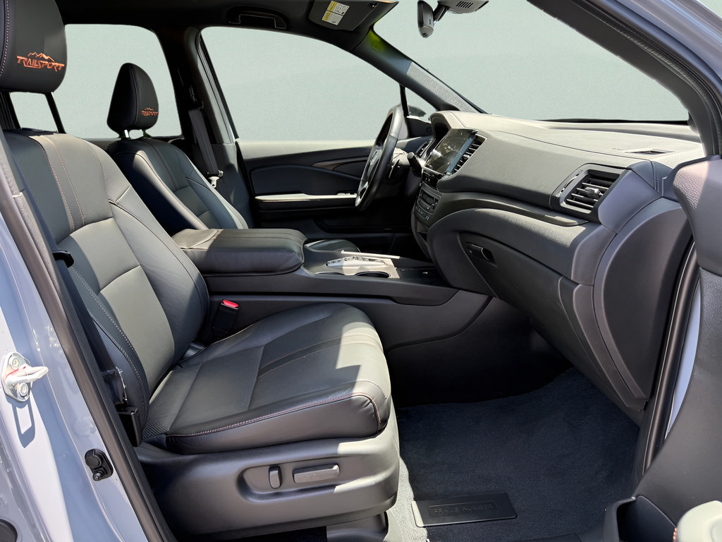 Certified 2024 Honda Ridgeline TrailSport image 14