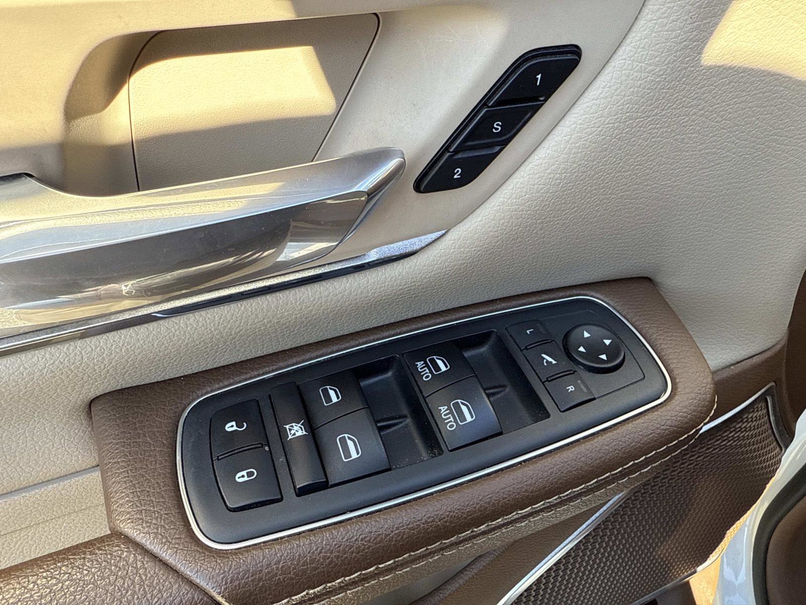 Used 2019 RAM 1500 Laramie image 18