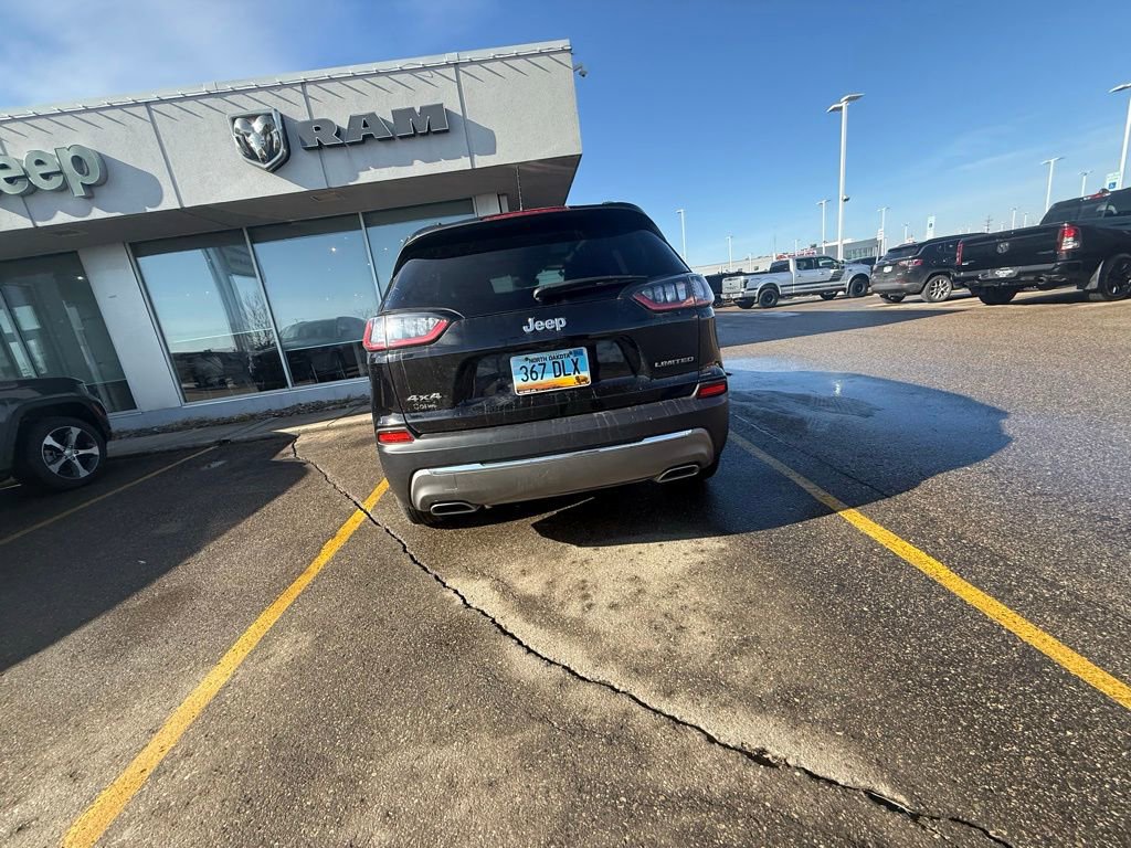 Used 2022 Jeep Cherokee Limited image 14