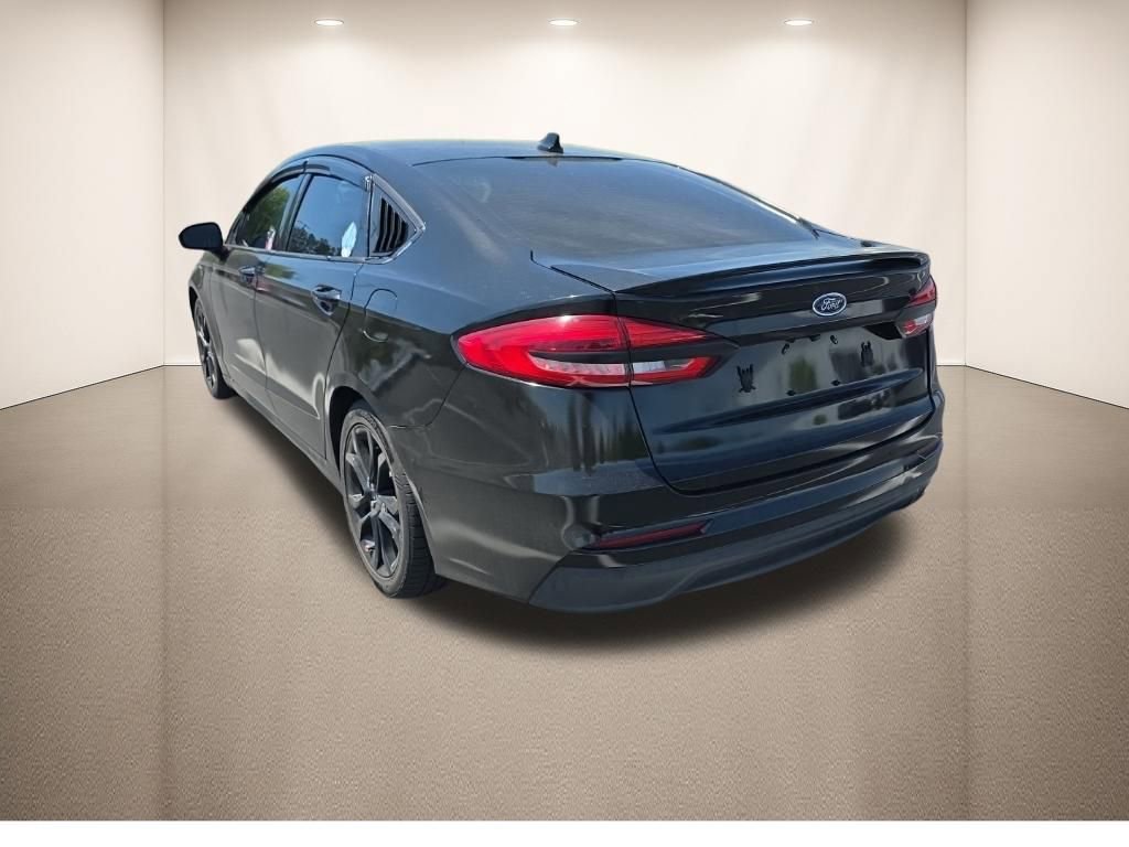 Used 2019 Ford Fusion SE w/ Equipment Group 151A image 7