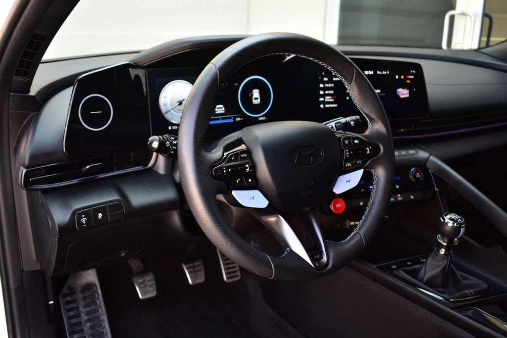 Used 2025 Hyundai Elantra N FWD image 39