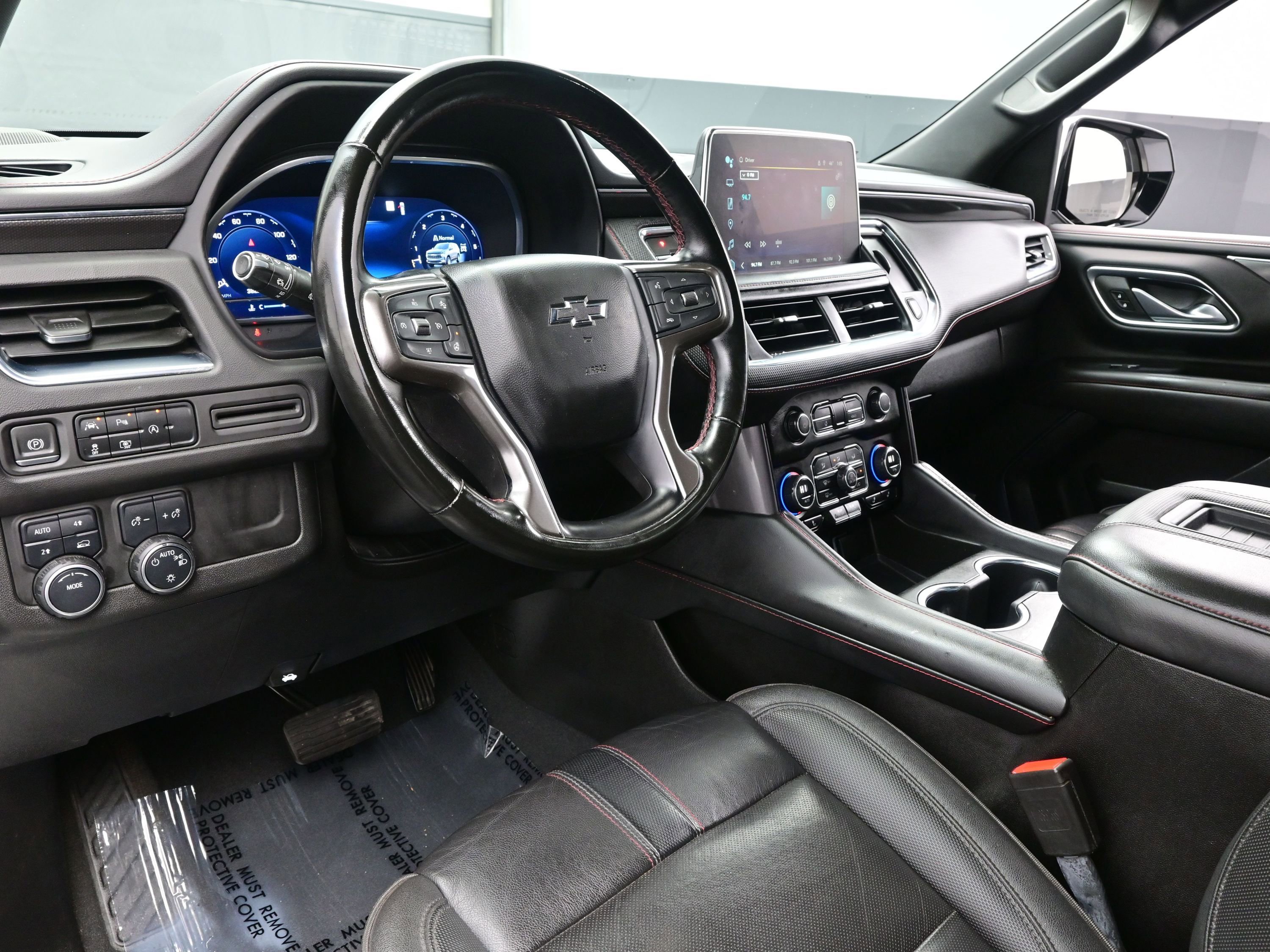 Used 2023 Chevrolet Suburban RST w/ Luxury Package image 14