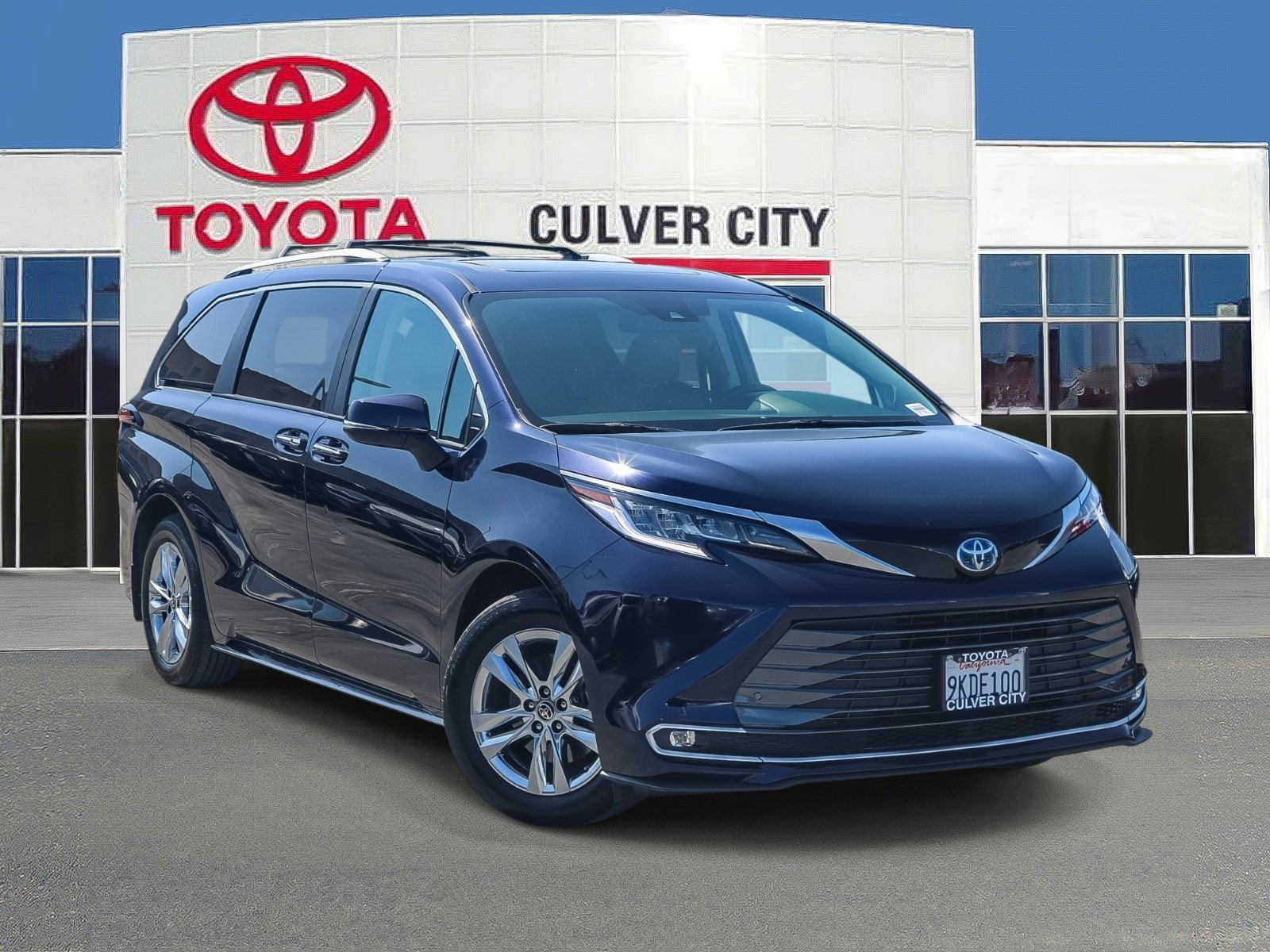 Certified 2024 Toyota Sienna Limited