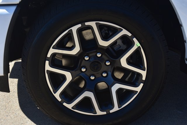 New 2027 RAM 1500 Laramie AWD/4WD image 11