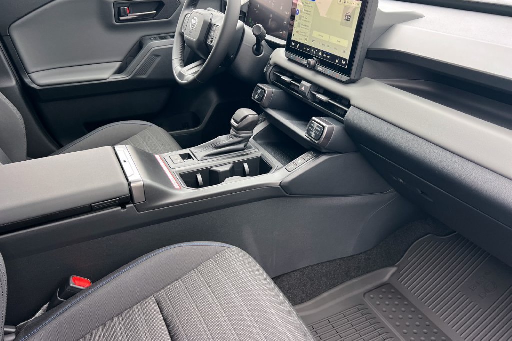 New 2026 Toyota RAV4 SE AWD/4WD image 18