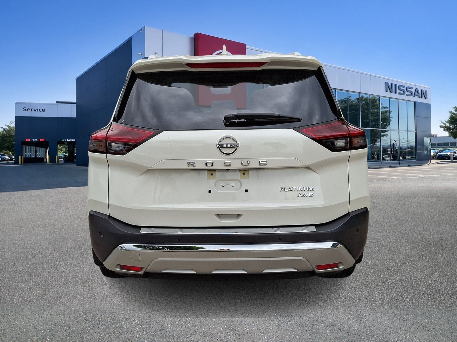 Certified 2023 Nissan Rogue Platinum w/ Platinum Premium Package AWD/4WD image 5
