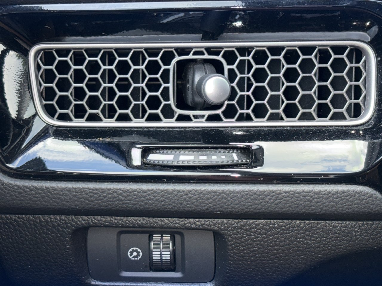 Used 2022 Honda Civic EX image 23