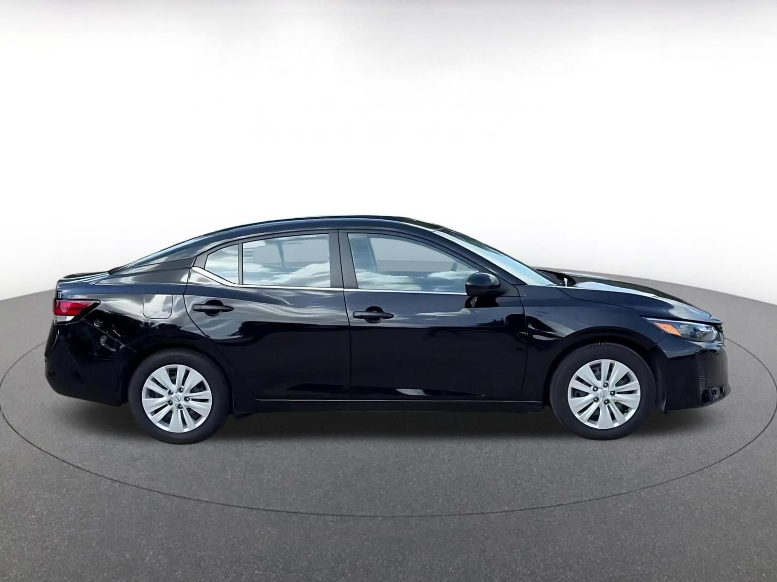Used 2025 Nissan Sentra S FWD image 16