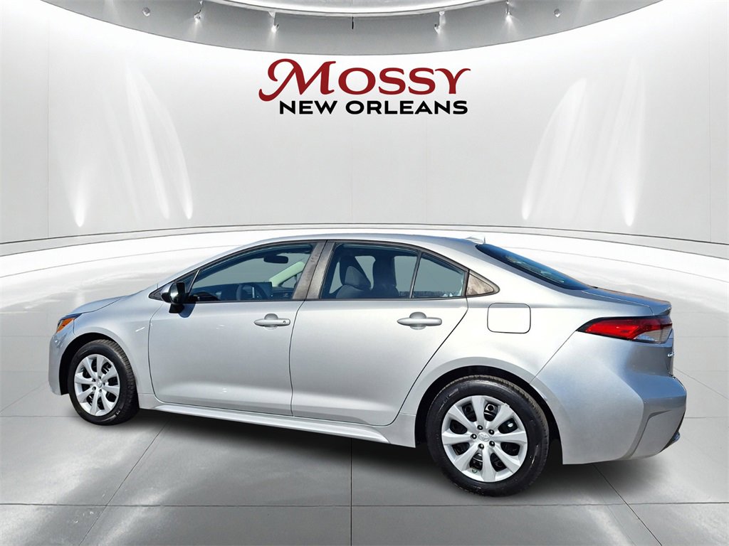 Used 2021 Toyota Corolla LE image 7