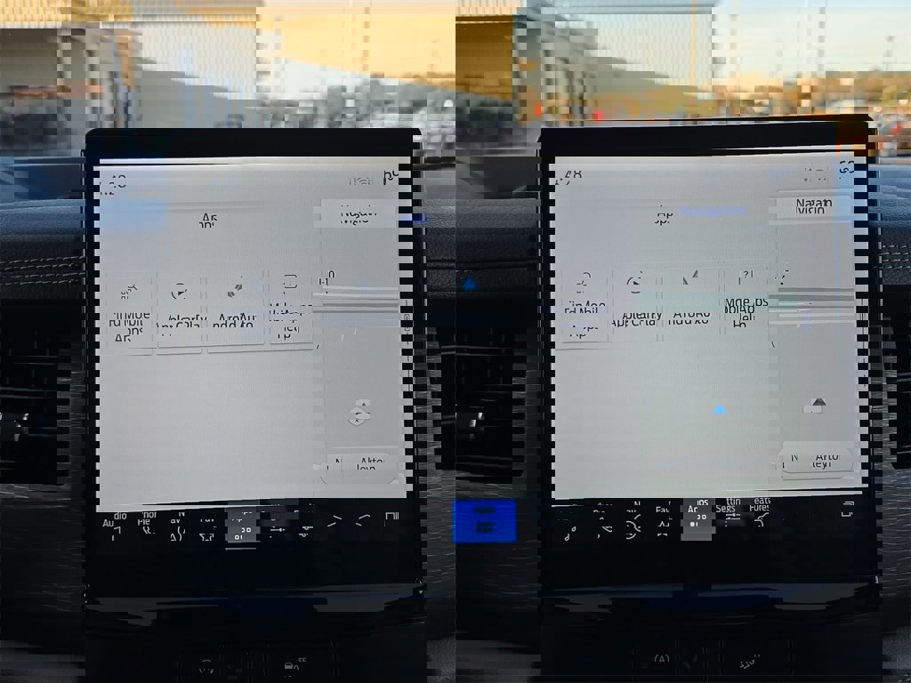 Used 2024 Ford Expedition Max Limited image 22