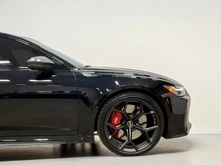 Used 2024 Audi RS 6 performance w/ Matte Carbon Package AWD/4WD image 17