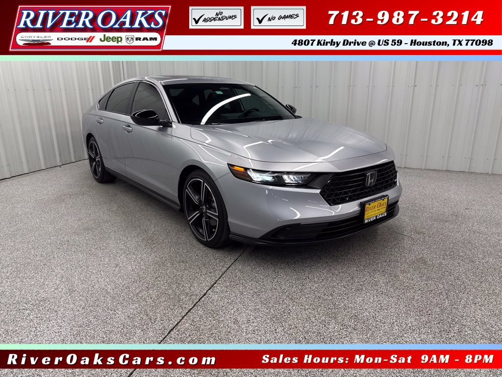 Used 2025 Honda Accord Sport image 1