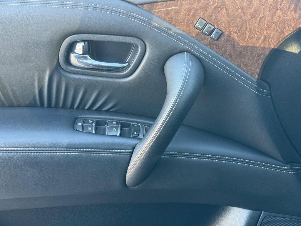 Used 2017 INFINITI QX80 4WD w/ Driver Assistance Package image 26