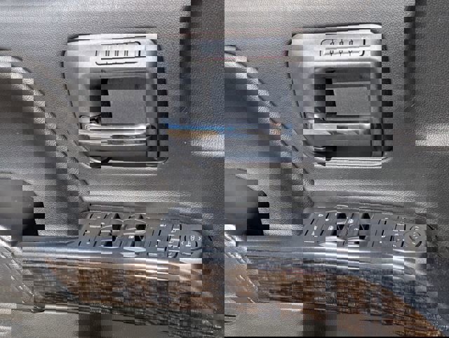 Used 2016 GMC Sierra 1500 Denali w/ Enhanced Driver Alert Package AWD/4WD image 25