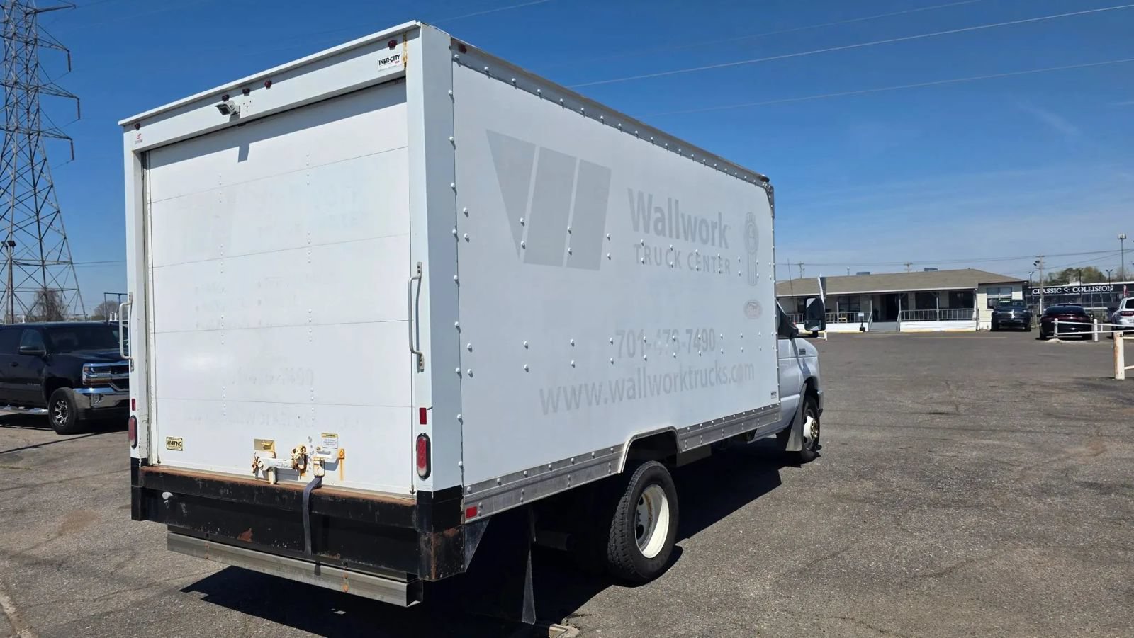Used 2021 Ford E-450 and Econoline 450 Super Duty RWD image 30