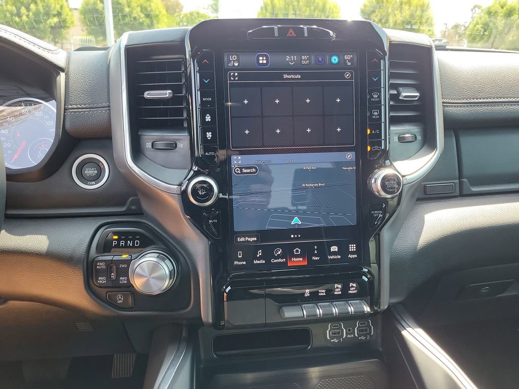 Used 2023 RAM 1500 Laramie AWD/4WD image 12