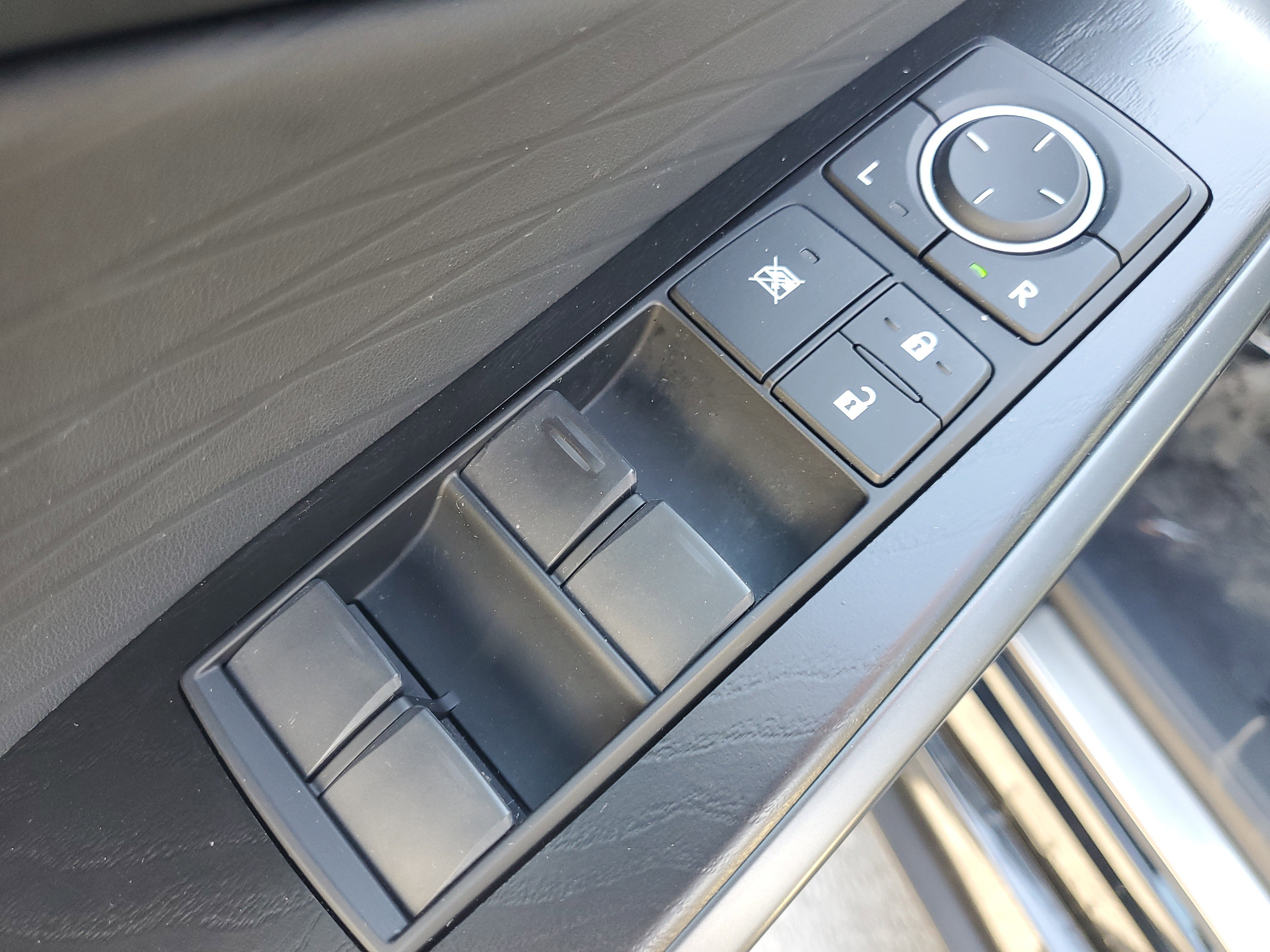 Used 2024 Lexus IS 300 w/ Premium Package RWD image 19
