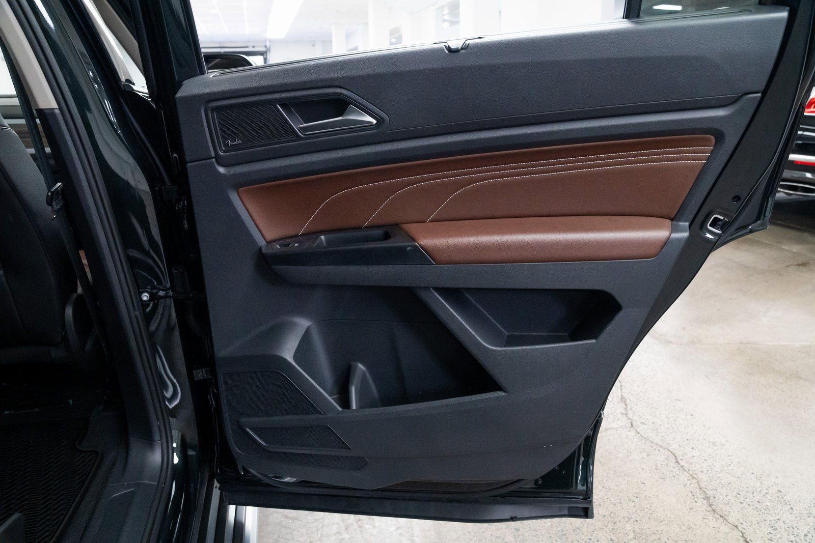 Used 2021 Volkswagen Atlas SEL Premium w/ Atlas Adventure Package image 22