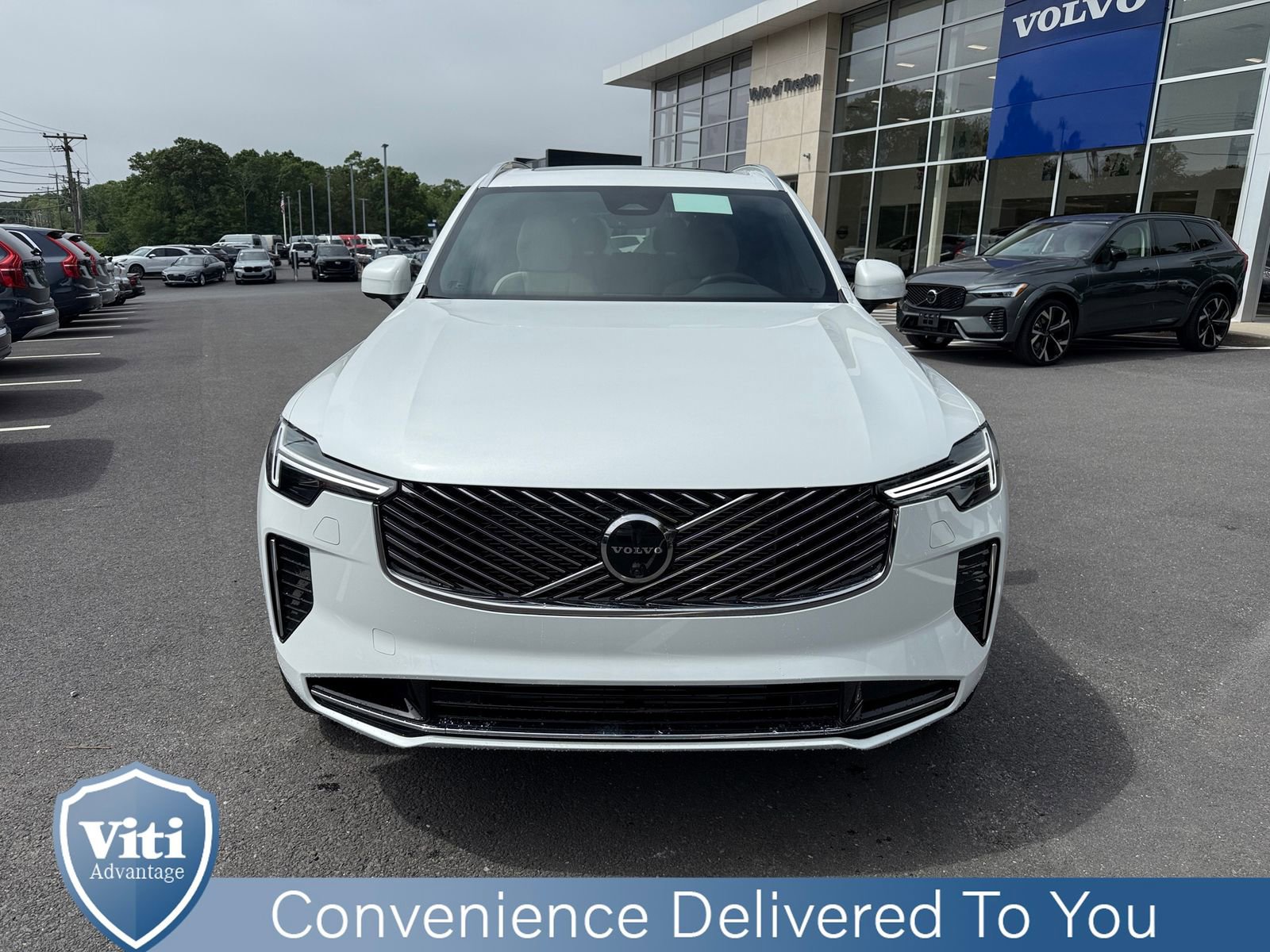 New 2026 Volvo XC90 T8 Plus image 3