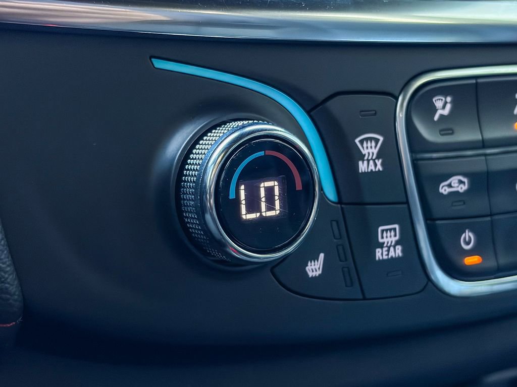 Certified 2023 Chevrolet Traverse RS image 30