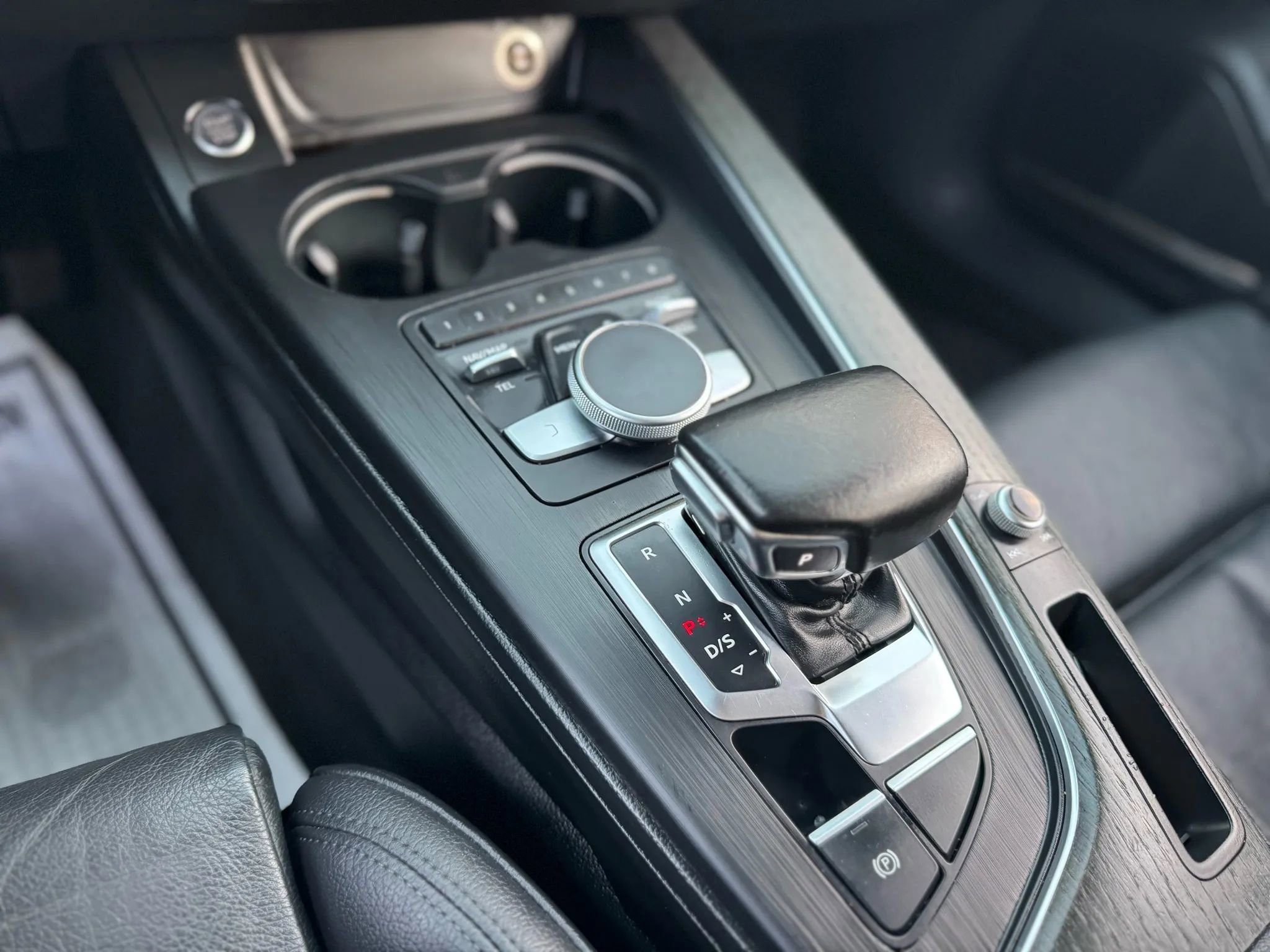 Used 2017 Audi A4 2.0T Premium Plus w/ Premium Plus Package image 28