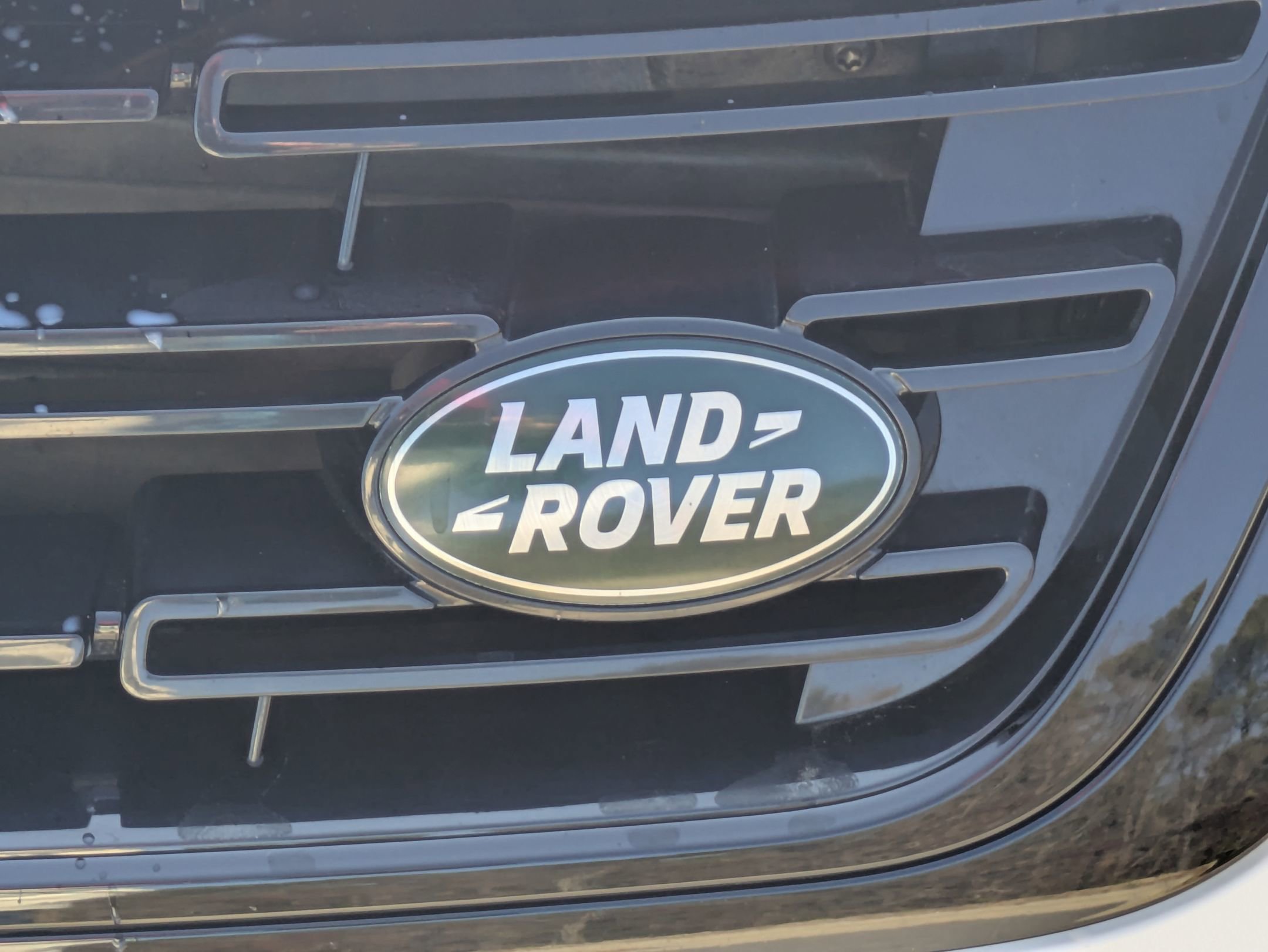 Certified 2025 Land Rover Range Rover Evoque Dynamic SE image 32