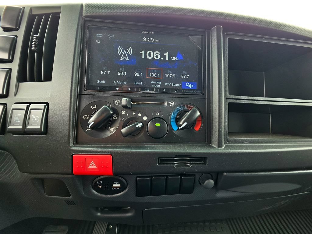 Used 2024 Chevrolet Low Cab Forward 5500XG RWD image 25