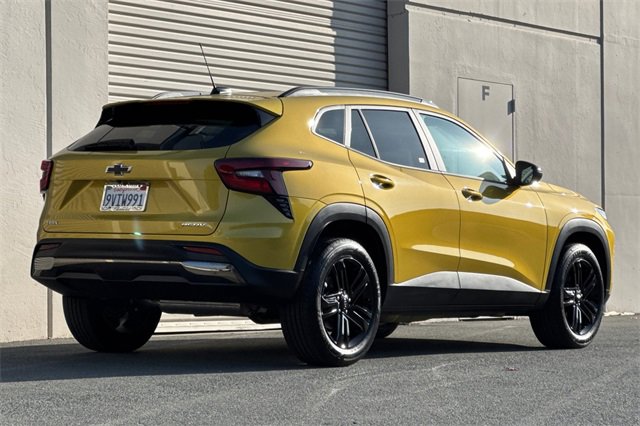 Used 2025 Chevrolet Trax ACTIV w/ Driver Confidence Package image 4