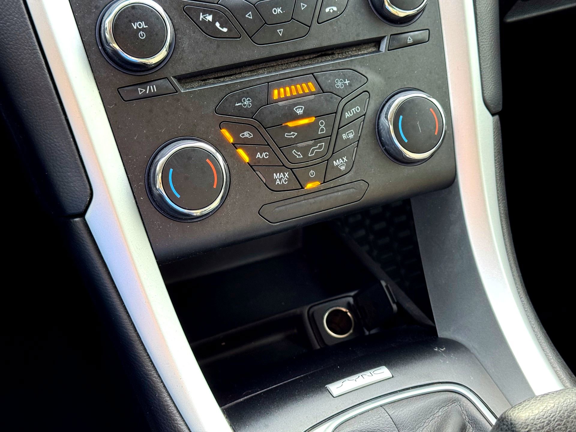 Used 2016 Ford Fusion S image 26