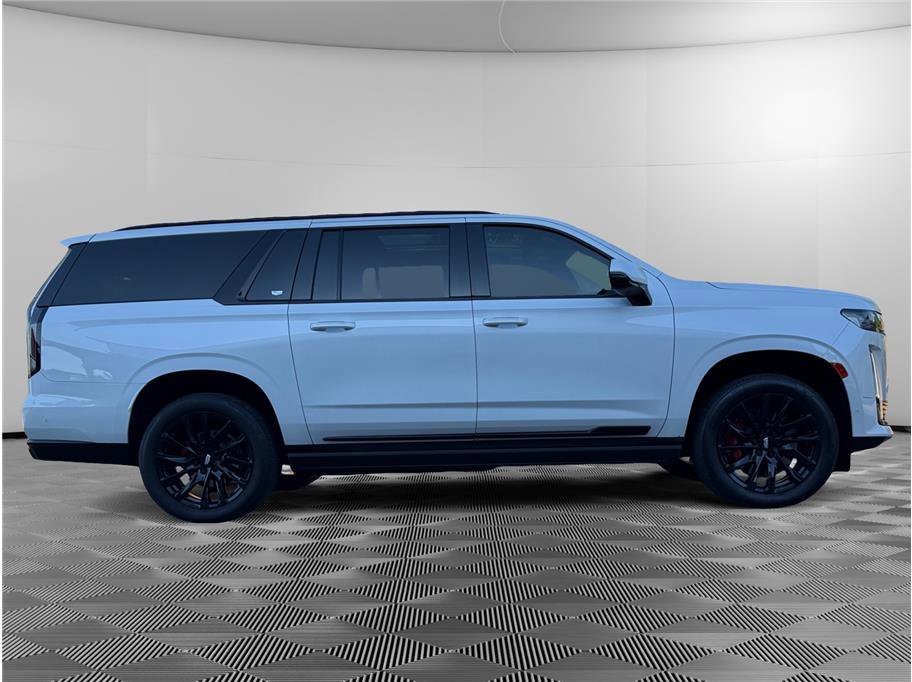 Used 2023 Cadillac Escalade ESV Sport Platinum w/ LPO, ONYX Package AWD/4WD image 6
