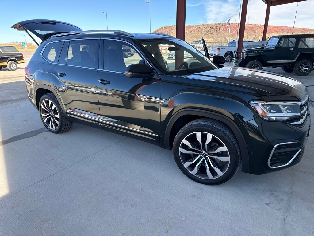 Used 2021 Volkswagen Atlas SEL Premium image 1