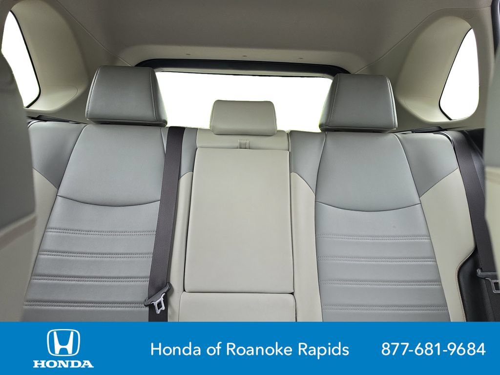 Used 2019 Toyota RAV4 XLE Premium FWD image 18
