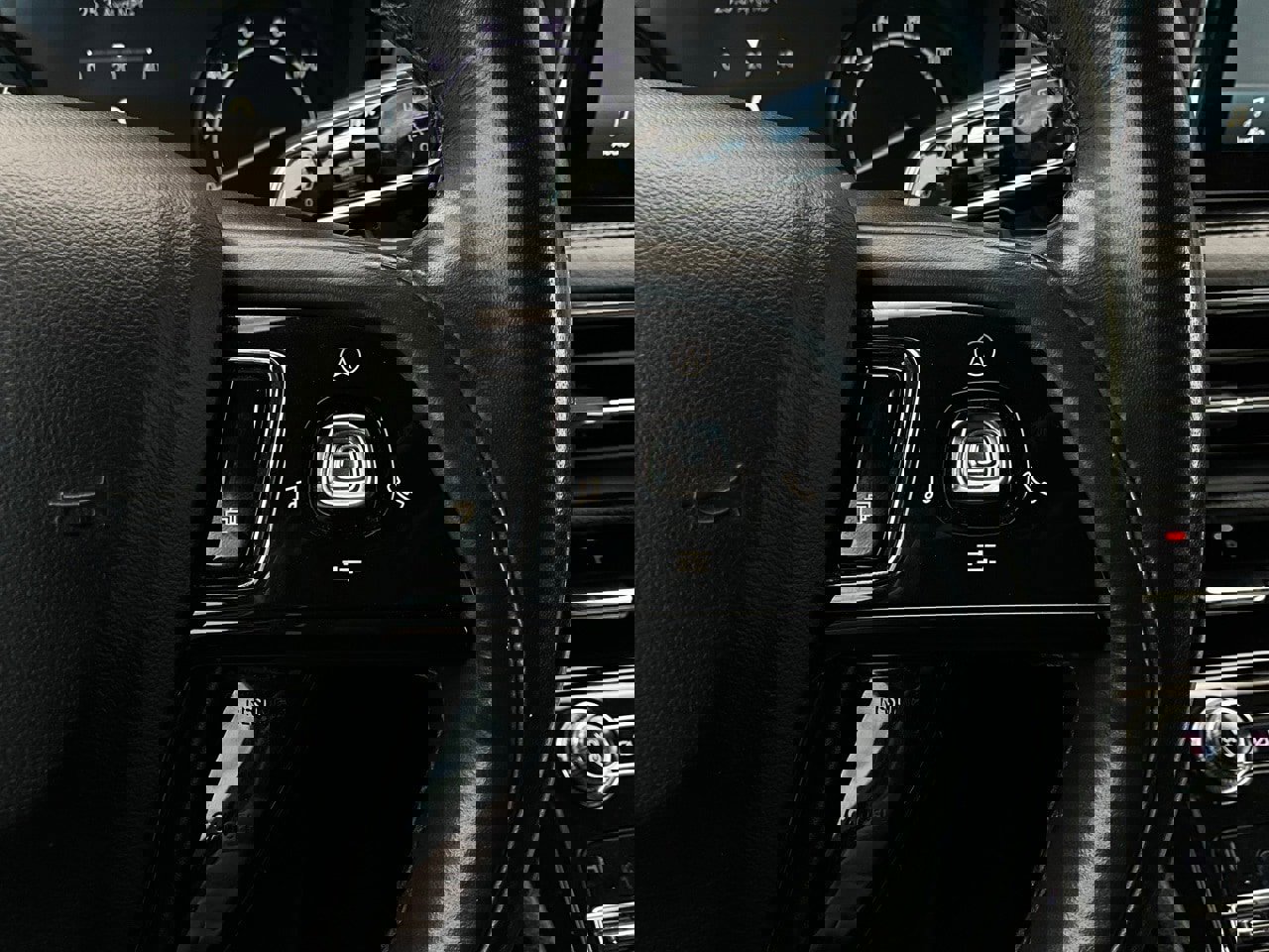 Used 2020 Lincoln Corsair FWD w/ Equipment Group 101A image 35