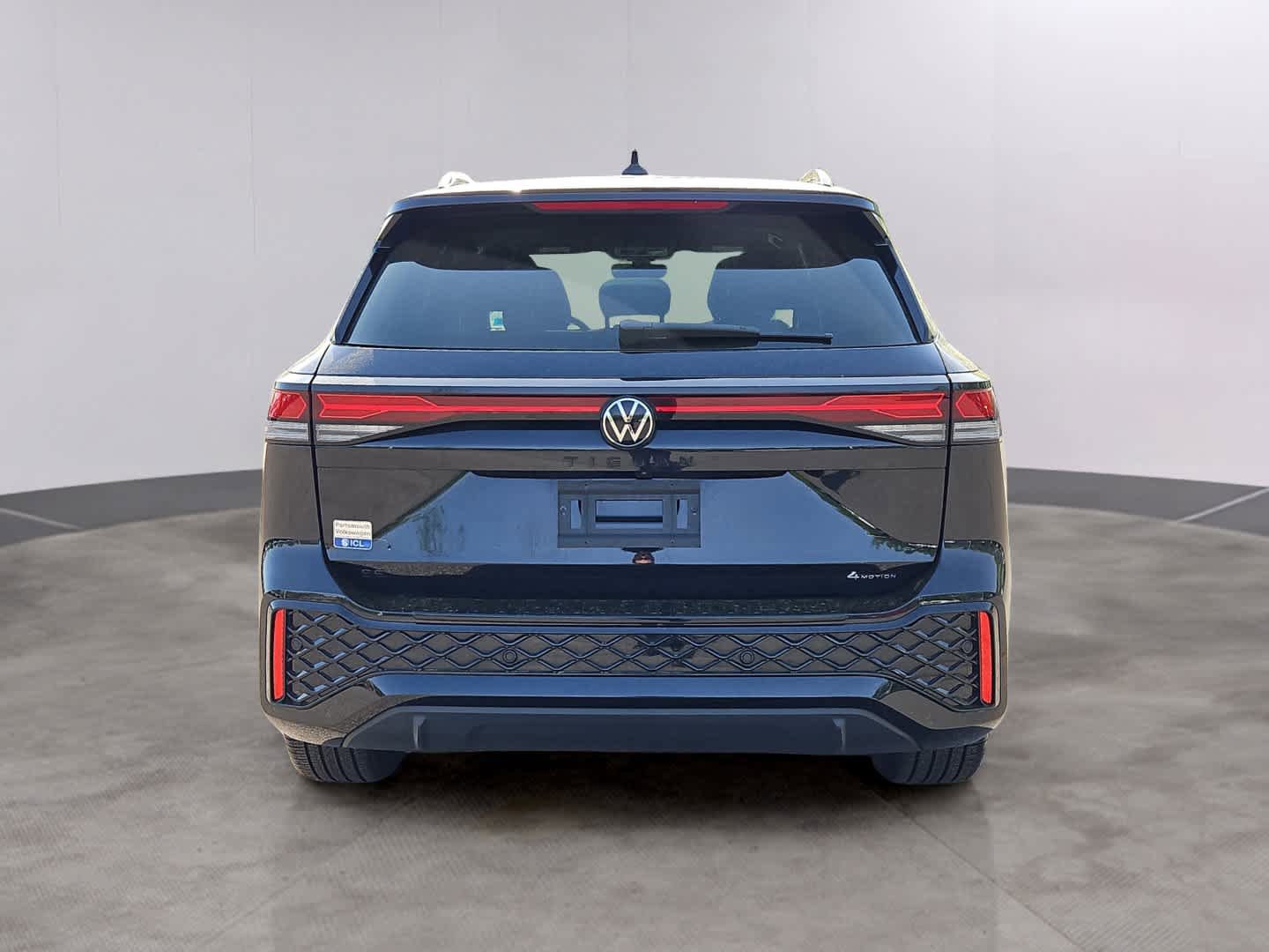Certified 2026 Volkswagen Tiguan SE R-Line AWD/4WD image 5