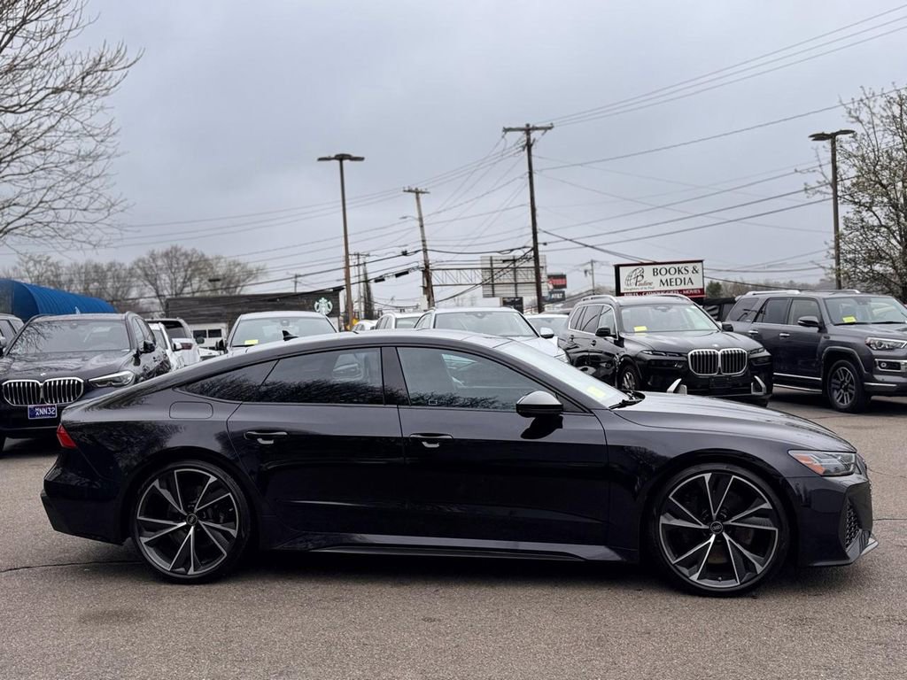 Used 2022 Audi RS 7 Sportback AWD/4WD image 7