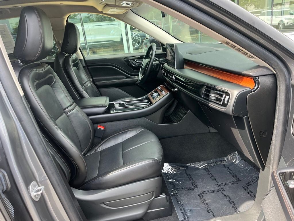 Certified 2023 Lincoln Aviator Reserve w/ Equipment Group 201A AWD/4WD image 23