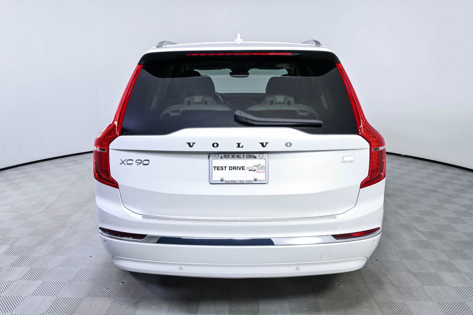 Used 2024 Volvo XC90 T8 Plus w/ Protection Package Premier AWD/4WD image 27