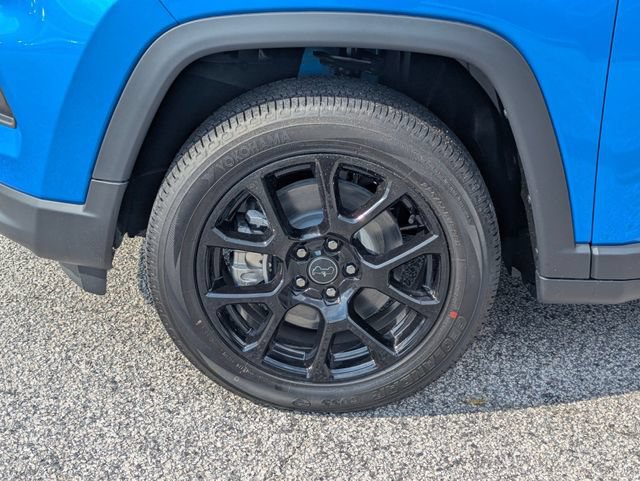 New 2026 Jeep Compass Latitude AWD/4WD image 10