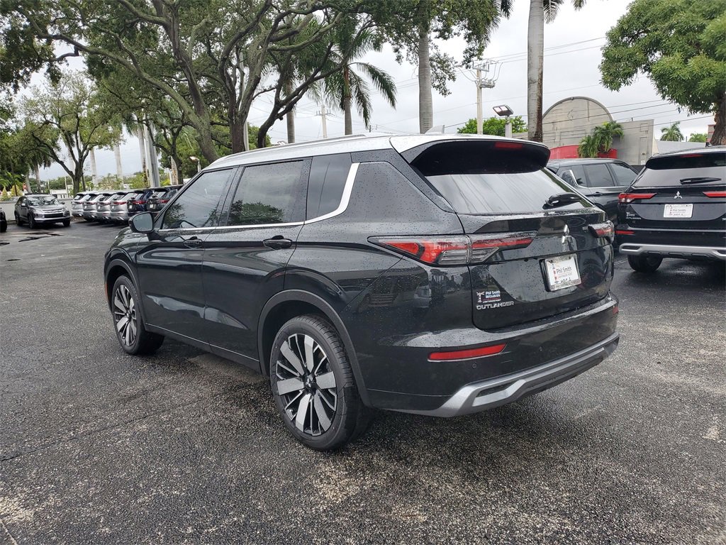New 2025 Mitsubishi Outlander AWD image 6