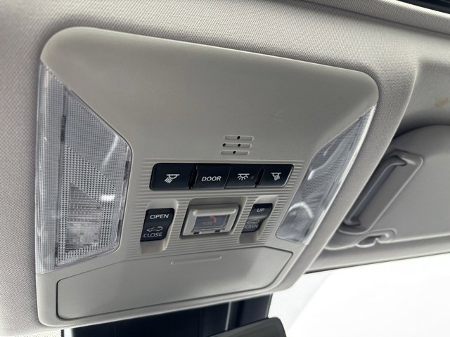 Used 2021 Toyota RAV4 Limited image 20