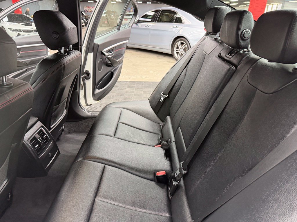 Used 2017 BMW 330i Sedan RWD image 38
