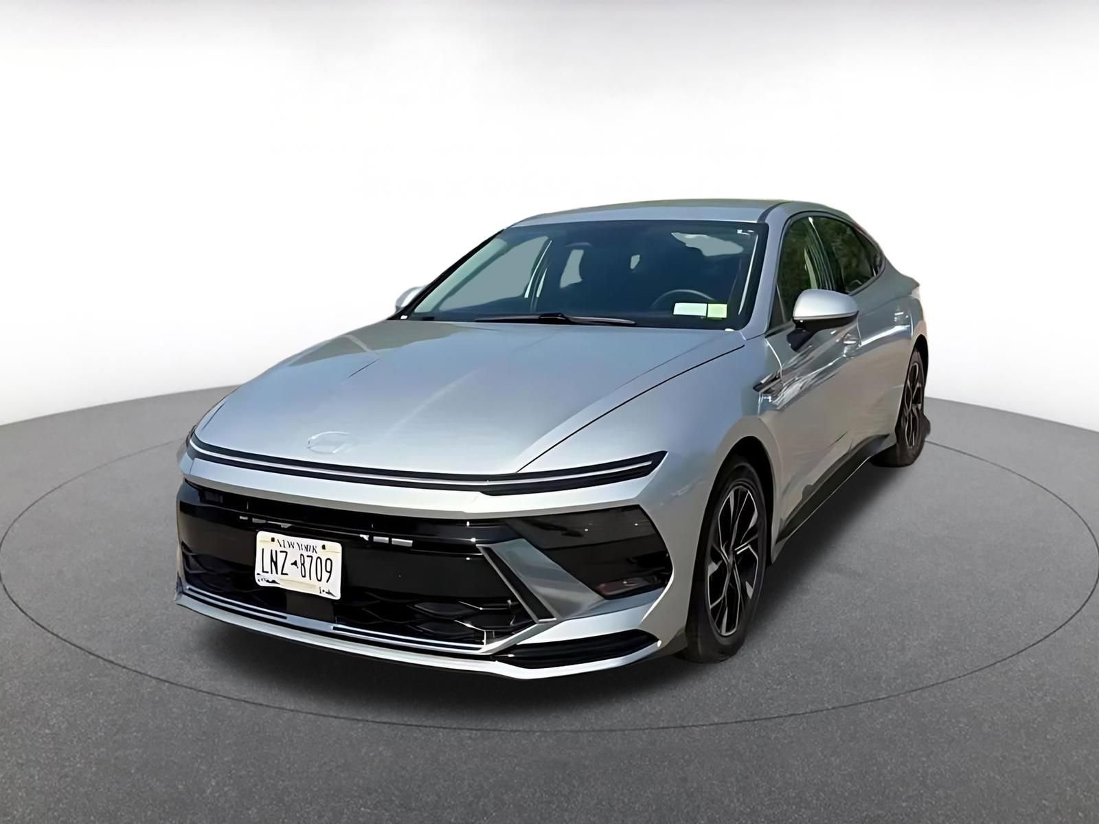 Used 2025 Hyundai Sonata SEL FWD image 7