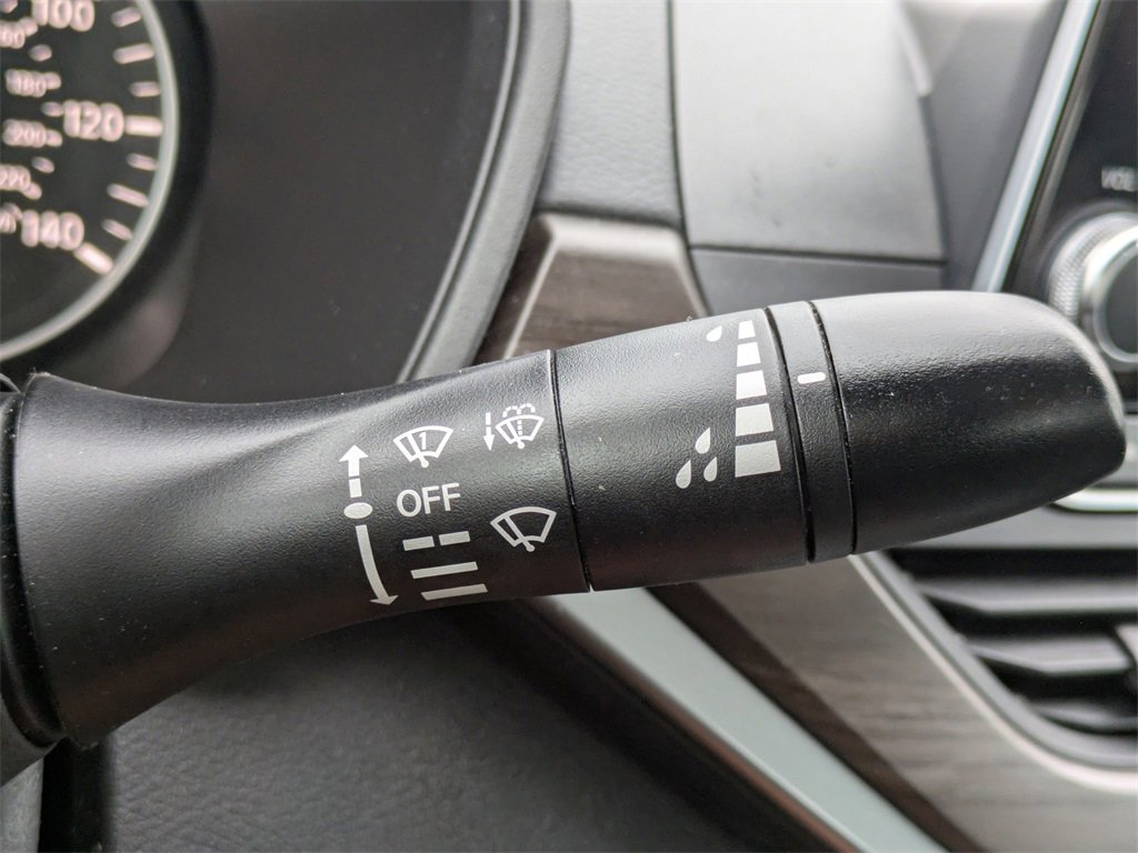 Used 2024 Nissan Altima 2.5 SV image 26