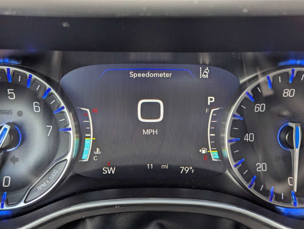 New 2027 Chrysler Pacifica Select w/ Family Tech Group FWD image 23