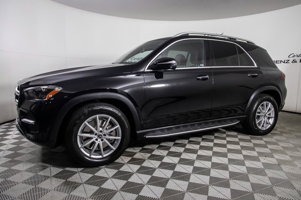 Used 2025 Mercedes-Benz GLE 450e 4MATIC image 5